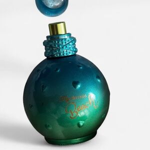 My Signature Beach by Paris Hilton